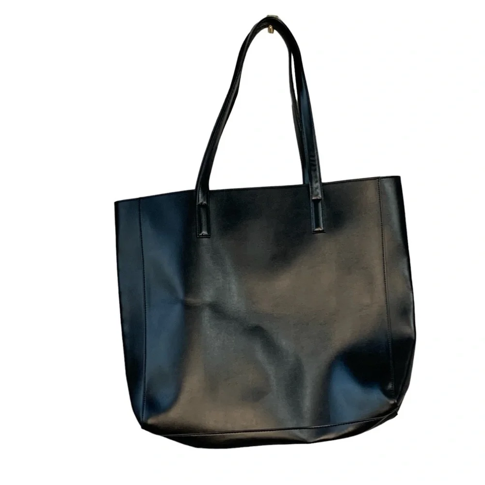 Carolina Herrera New York Good Girl black‎ tote bag.
